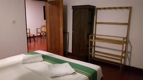 Deluxe Double Room image 3