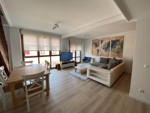  PRECIOSO APARTAMENTO A ESTRENAR EN EL CENTRO DE EZCARAY 6-8 PAX in Ezcaray