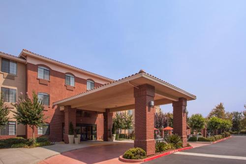 Holiday Inn Express Davis-University Area, an IHG Hotel