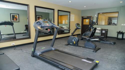 Holiday Inn Express Hotels & Suites Cuero, an IHG Hotel