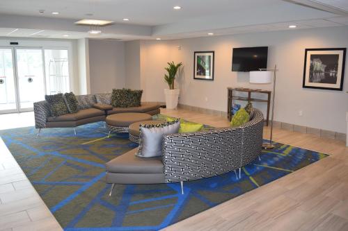 Candlewood Suites - Nashville Metro Center, an IHG Hotel