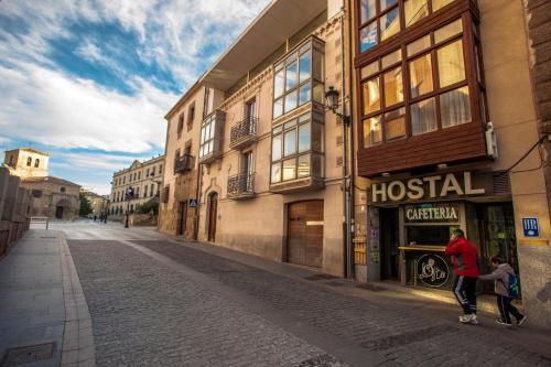 Hostal Caballeros - image 10