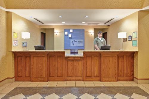 Holiday Inn Express Hotel & Suites Paragould, an IHG Hotel