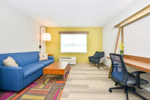 Holiday Inn Express & Suites SALEM