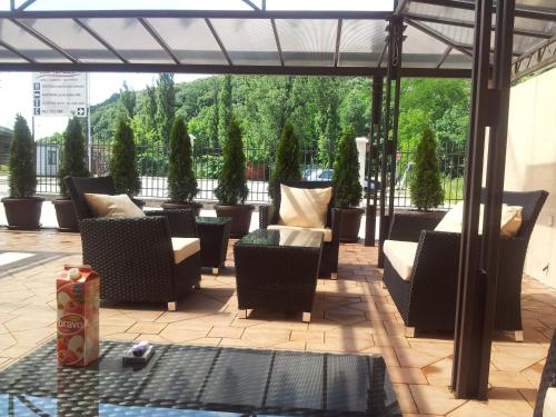 شرفة/ تراس, Hotel Topcider in Rakovica