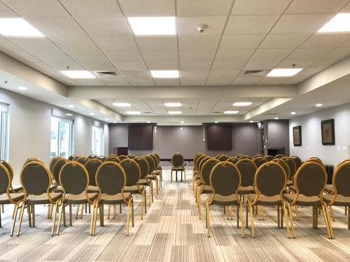Holiday Inn Express Hotel & Suites Somerset Central By IHG - 회의실/연회장