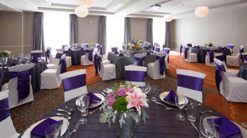 达文波特假日酒店及套房 达文波特假日酒店及套房