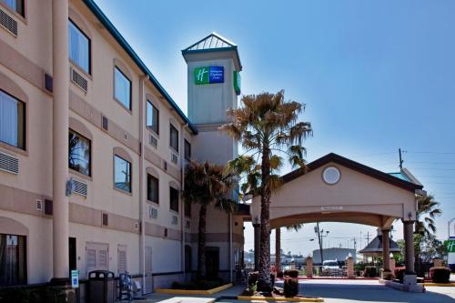 Holiday Inn Express Hotel and Suites Lake Charles by IHG Holiday Inn Express Hotel and Suites Lake Charles by IHG