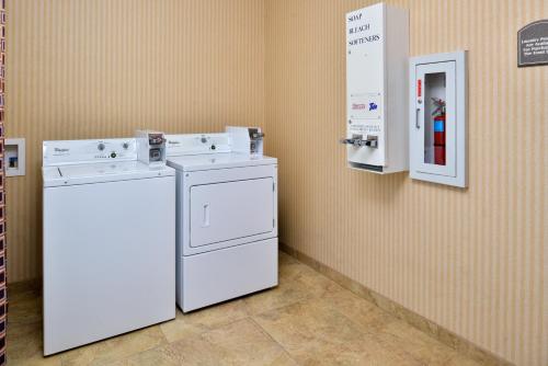 Holiday Inn Express Hotel & Suites San Antonio NW-Medical Area an IHG Hotel - image 10