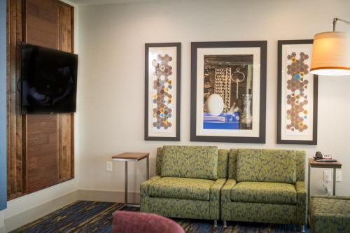 Holiday Inn Express & Suites Rock Falls, an IHG Hotel in Rock Falls, USA