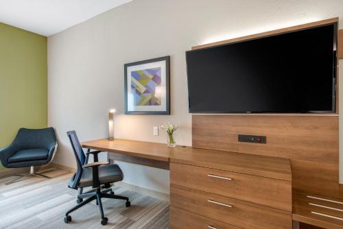 Holiday Inn Express & Suites - Ruskin, an IHG Hotel in Ruskin, USA