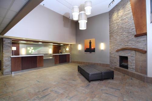 Holiday Inn & Suites Duluth-Downtown