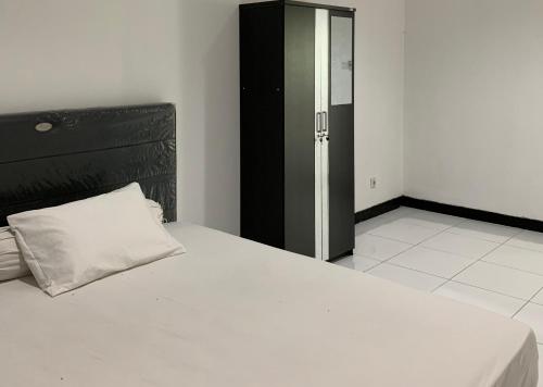 OYO Life 3082 Kost Putri Wonorejo