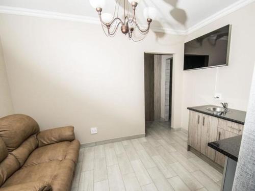 Up21 Guest House