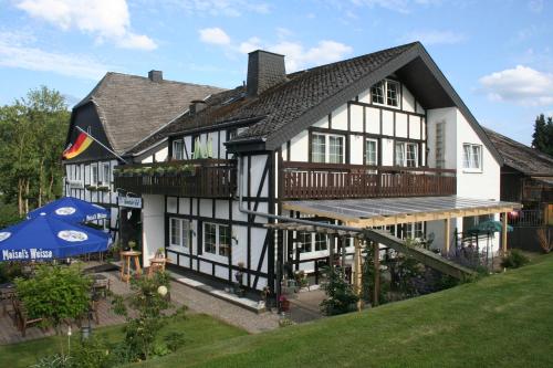 Hennetaler Hof - Accommodation - Erflinghausen