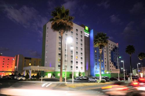 Holiday Inn Express & Suites Toluca Zona Aeropuerto, an IHG Hotel