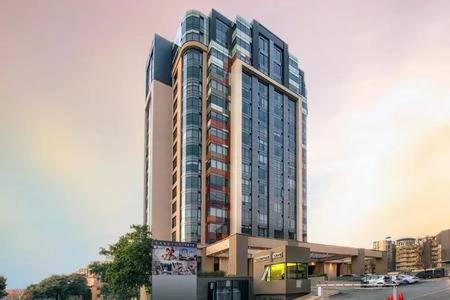 Sandton Skye Apartment photo