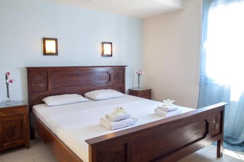 Villa with Sea View image 2