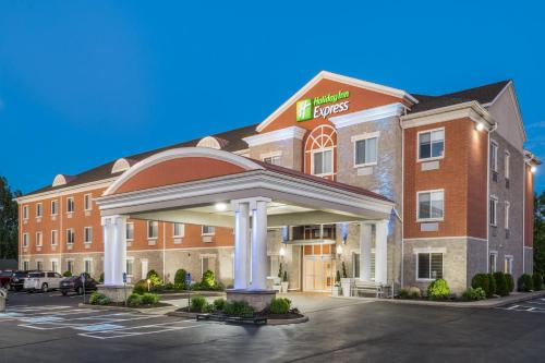 Holiday Inn Express Hotel & Suites 1000 Islands - Gananoque, an IHG hotel - Accommodation - Gananoque