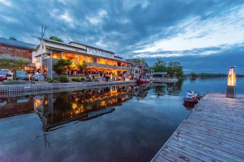 Holiday Inn Express Hotel & Suites 1000 Islands - Gananoque, an IHG Hotel