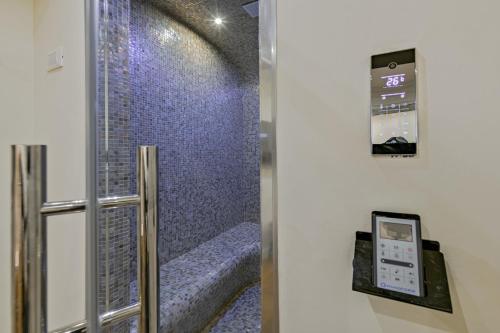 Apartment image 6