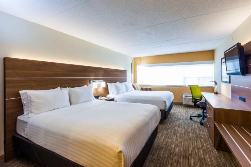 Holiday Inn Express Hotel & Suites Saint John Harbour Side By IHG in เซนต์จอห์น (NB)