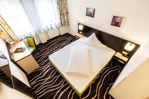 Hotel Demas Garni - image 5