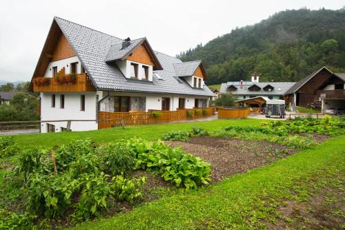 Pr Anzl, Bled (foto 6)