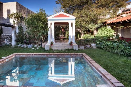 Dārzs, Termas Aqua Libera in Aljucen