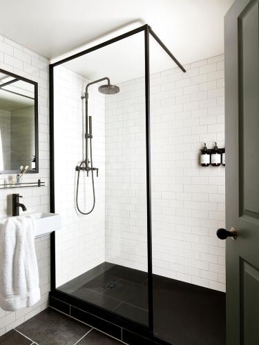 Cult Hotels The George Cheltenham - image 10