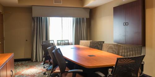 스테이브리지 스위트 파고 바이 IHG - 회의실/연회장