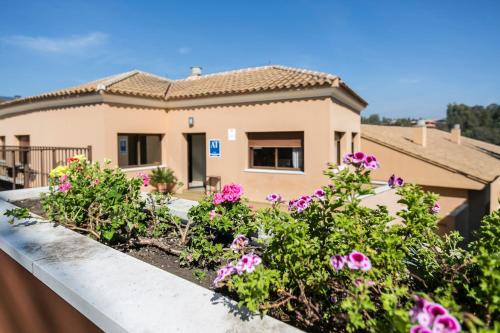 Apartamentos La Castilleja — hotel in C/ Huerta Del Hierro 22, Córdoba ES, 14012