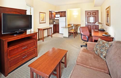 Staybridge Suites-Knoxville Oak Ridge, an IHG Hotel - image 8