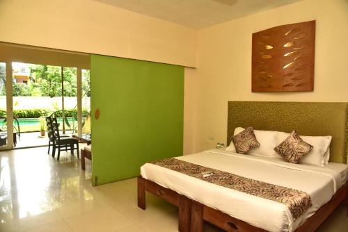1 double bed, 1 twin bed, 1 futon bed