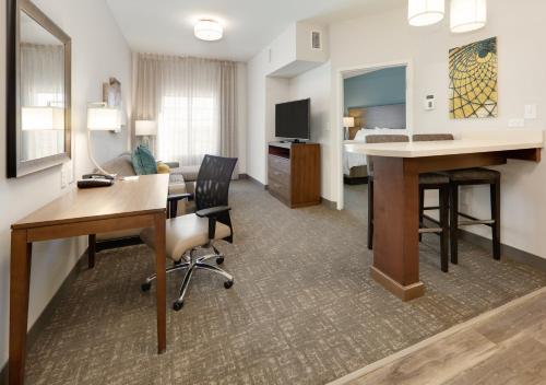 Staybridge Suites Oklahoma City - Downtown By IHG - image 7