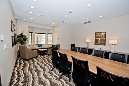 Staybridge Suites Houston - Humble Beltway 8 E, an IHG Hotel