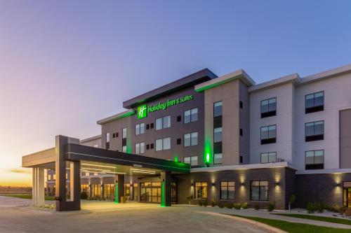 Exterior view, Holiday Inn Hotel And Suites Cedar Falls - Conference Ctr in Cedar Falls (IA)