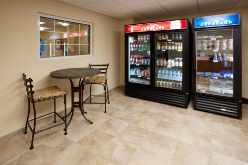 Candlewood Suites San Antonio NW Near SeaWorld an IHG Hotel - image 7