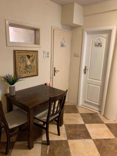 Létesítmények, Viktor Rooms in Dobrota