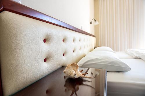 2 queen beds