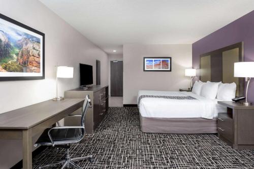 Executive King Room - Non-Smoking