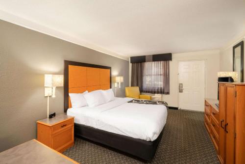 La Quinta Inn & Suites by Wyndham Nashville South