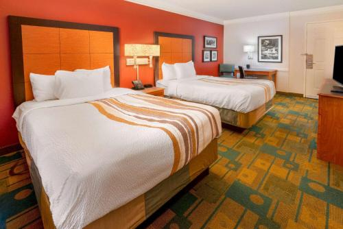 ลา ควินตา อินน์ บาย วินด์แฮม ไชแอนน์ (La Quinta Inn by Wyndham Cheyenne) in ไชแอนน์ (WY)
