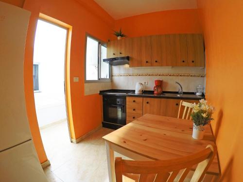  Mi Tía holiday home with terrace in San Andrés