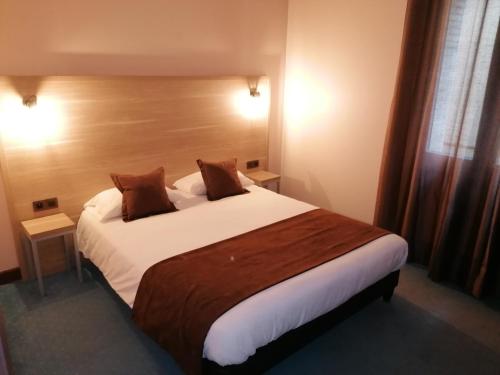 Logis Hôtel Saint Jacques - image 2
