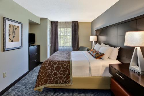 Staybridge Suites Louisville - East, an IHG Hotel