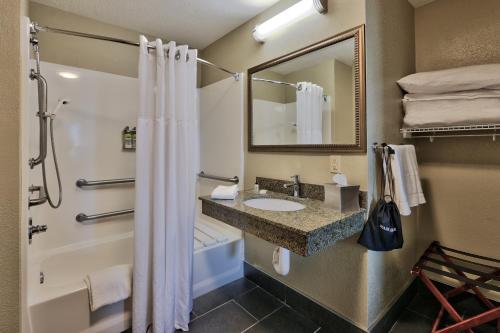 Two-Bedroom Suite - Disability Access