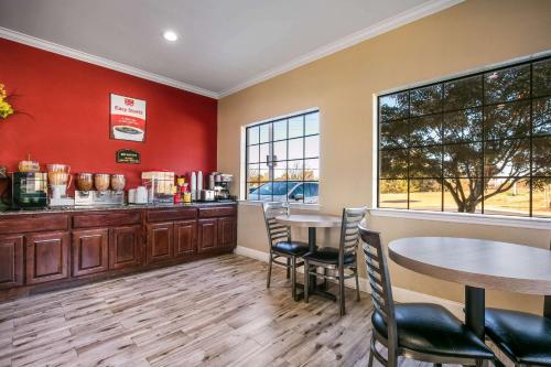 Econo Lodge Inn and Suites Horn Lake - Southhaven - 로비