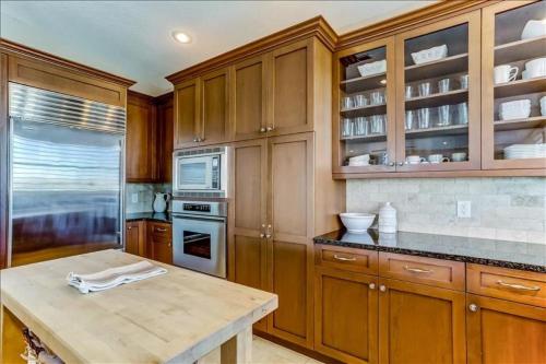 2319 S Fletcher - image 3