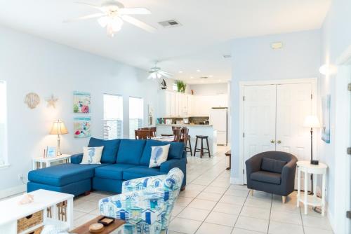 Coastal Cutie home - main image